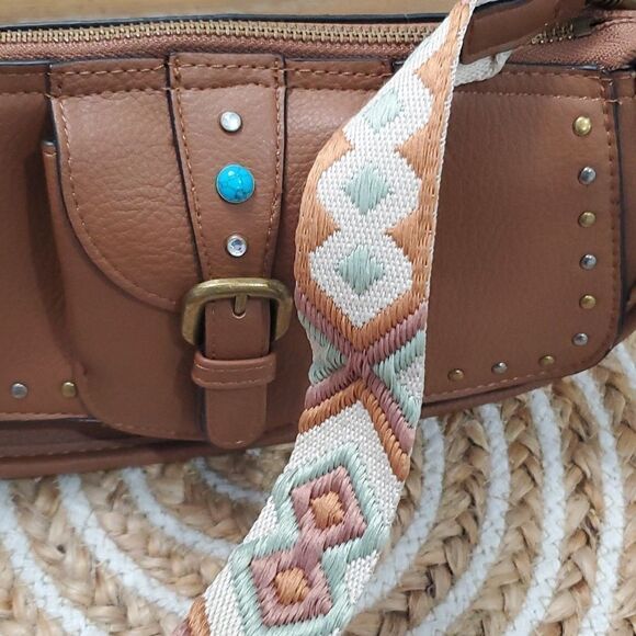 No Boundaries Women’s Buckle Detailed Saddle Mini Bag, Cognac, Nwot - Picture 4 of 7